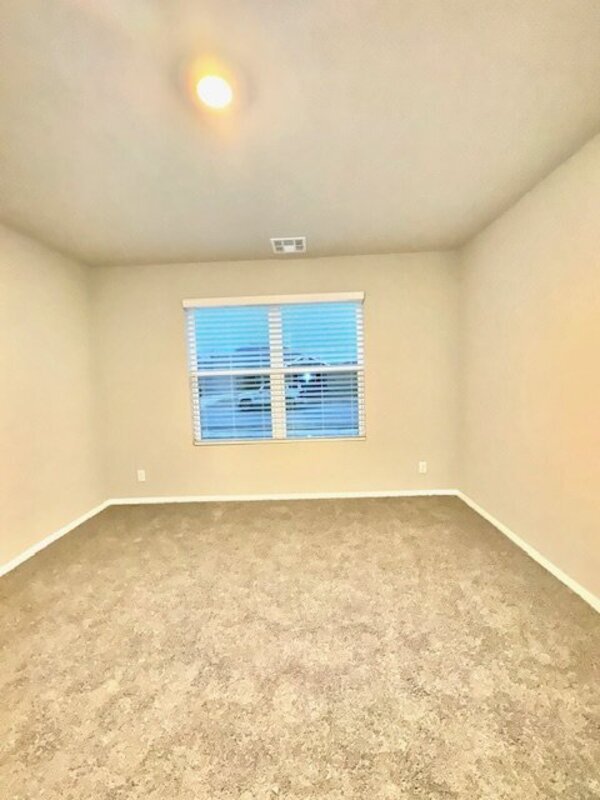 Foto del edificio - 8323 East 162nd Place South