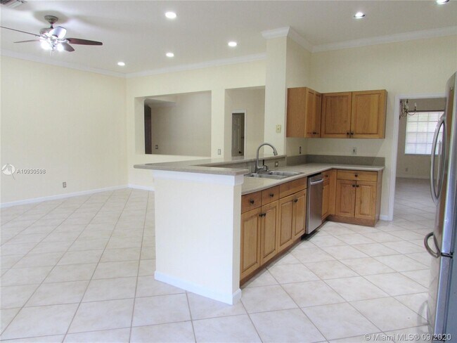 Foto del edificio - 3851 Falcon Ridge Cir