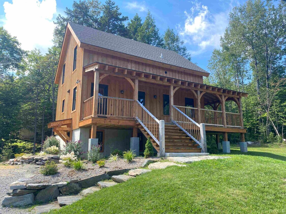 9 Catamount Ln, Dover, VT 05356 House Rental in Dover, VT