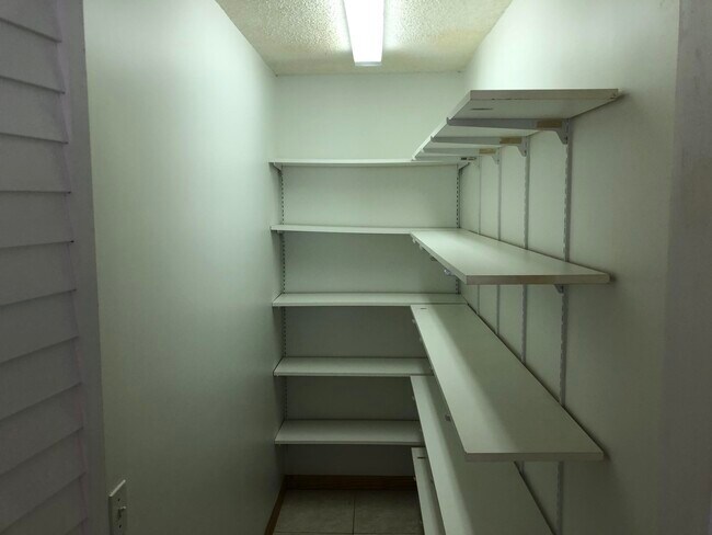 Foto del edificio - 4063 SE Jacaranda St