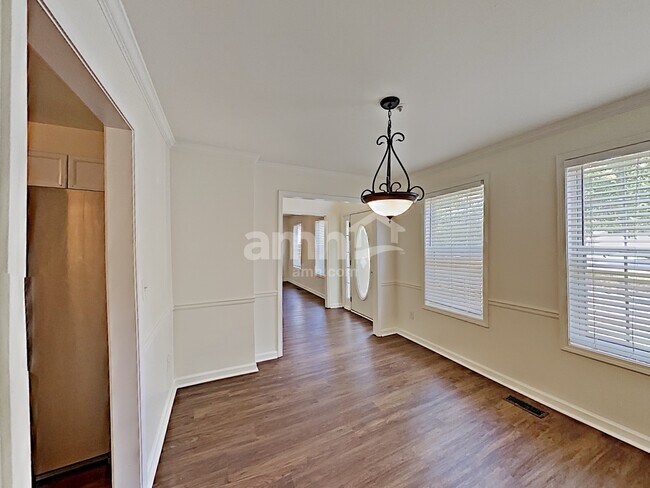 Foto del edificio - 714 Ridgewood Way