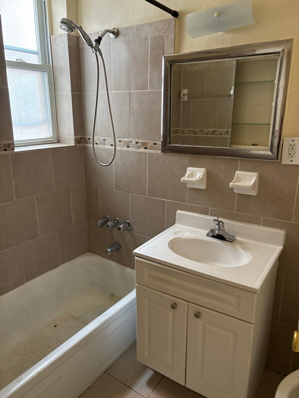 Foto del edificio - 3940 Bronx Blvd