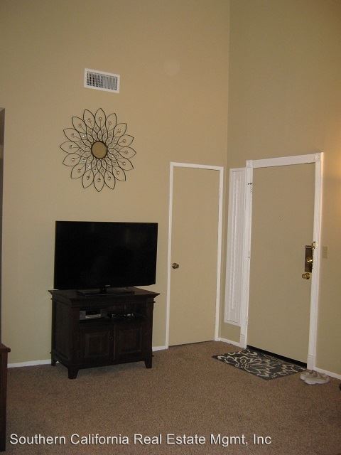 Building Photo - 18124 Sundowner Way