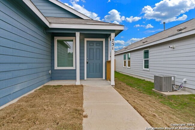 Foto del edificio - 731 Grey Dove Trl