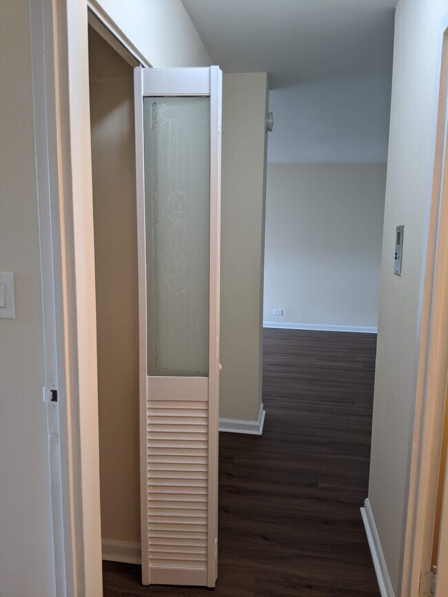 Foto del edificio - 4280 W Ford City Dr