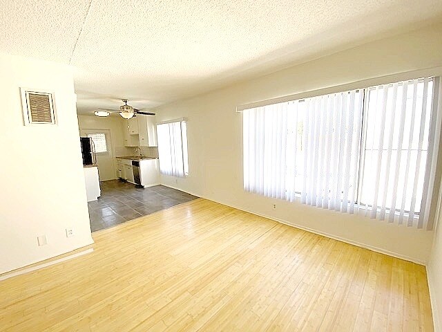 Foto del edificio - 2621 Chariton St