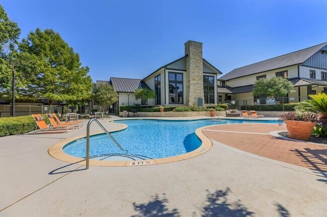 Foto del edificio - 7828 Pat Booker Rd