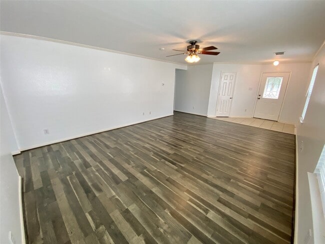 Building Photo - 18218 Hammondsport Ln