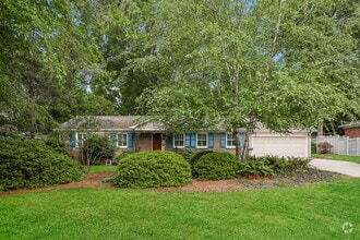 Building Photo - 421 Blairmore Dr