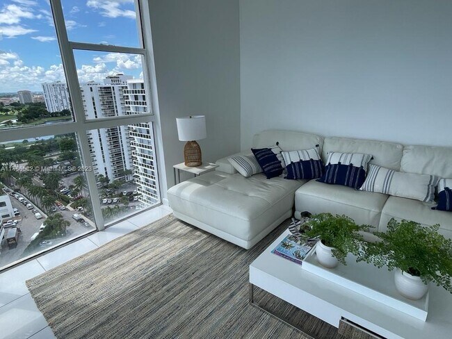 Foto del edificio - 20515 E Country Club Dr