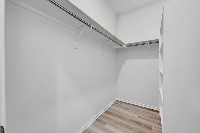 Building Photo - 216 Skipping Stone Run