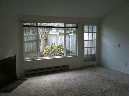 Foto del edificio - 1546 - Edgewood Triplex