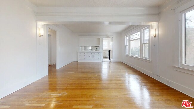 Foto del edificio - 1260 Flores St