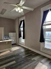 Building Photo - 101 E Main St