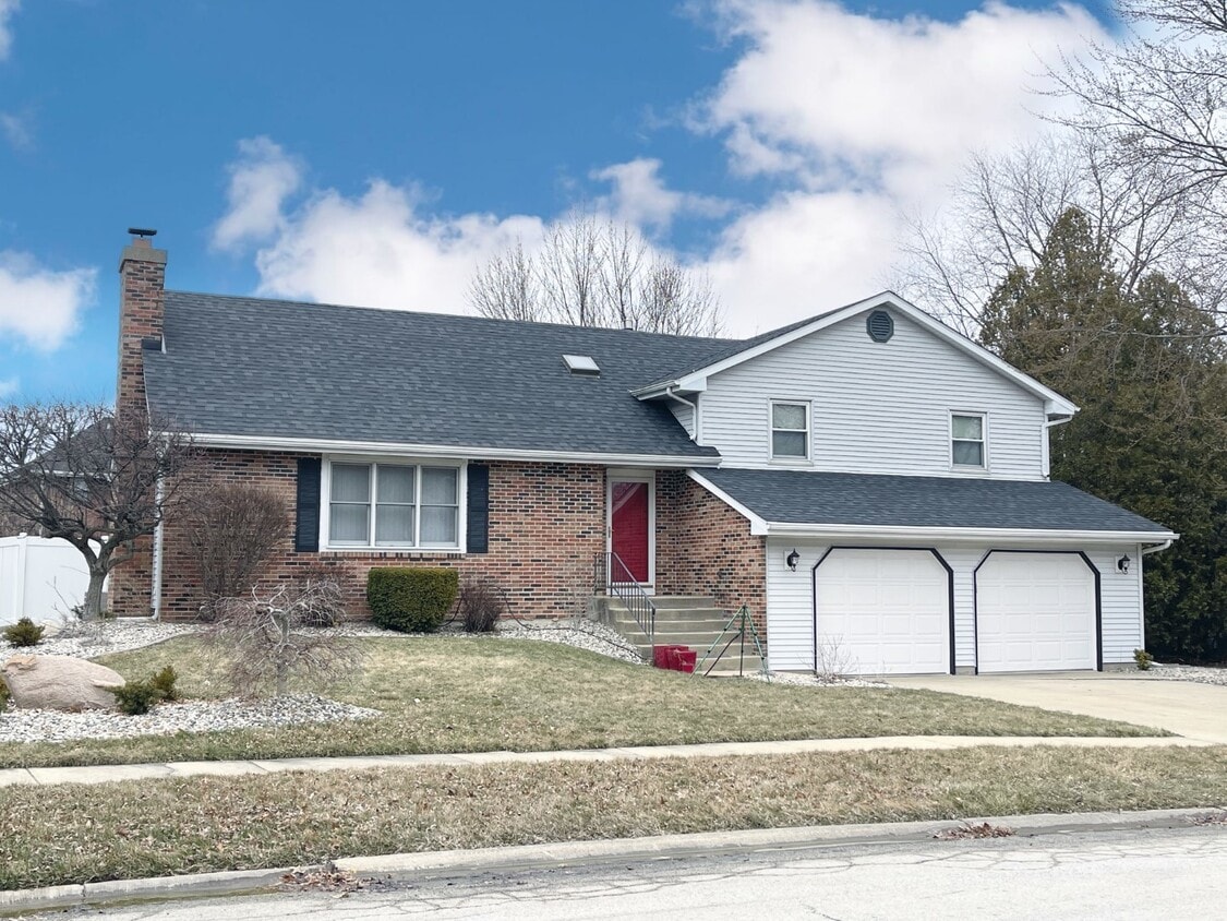 683 Woodstock Ln, Bourbonnais, IL 60914 House Rental in Bourbonnais