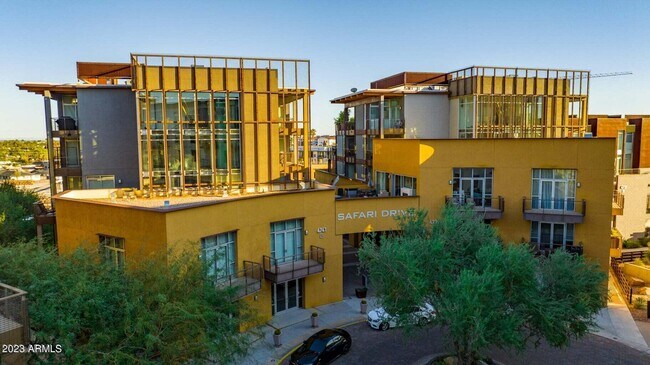 Foto del edificio - 4745 N Scottsdale Rd