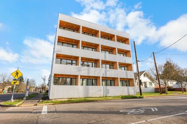 Photo - 7480 N Delaware Ave Apartment