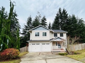 Building Photo - 108 NE Albion St