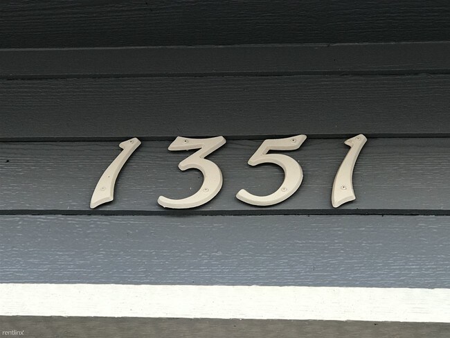 Foto del edificio - 4 br, 3.5 bath House - 1351 E Longhorn Dr ...