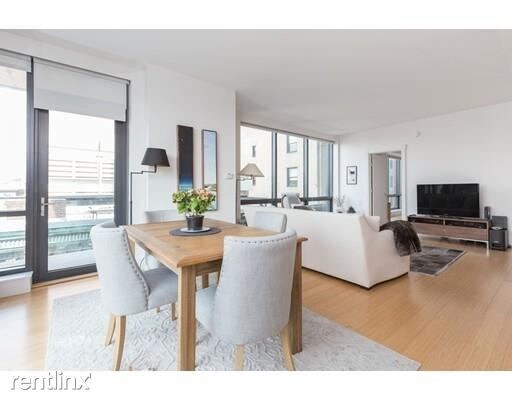 Building Photo - 45 Province St