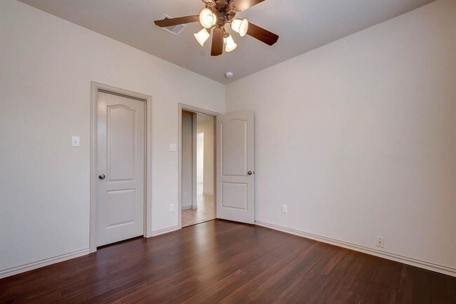 Foto del edificio - 27519 Colin Springs Ln