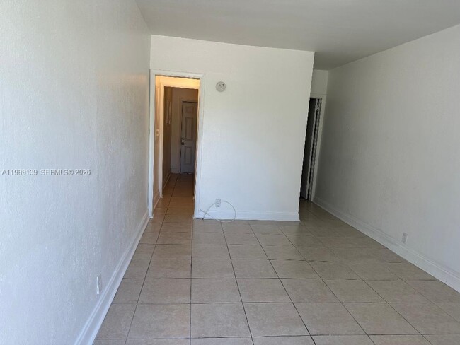 Foto del edificio - 1293 NE 109th St