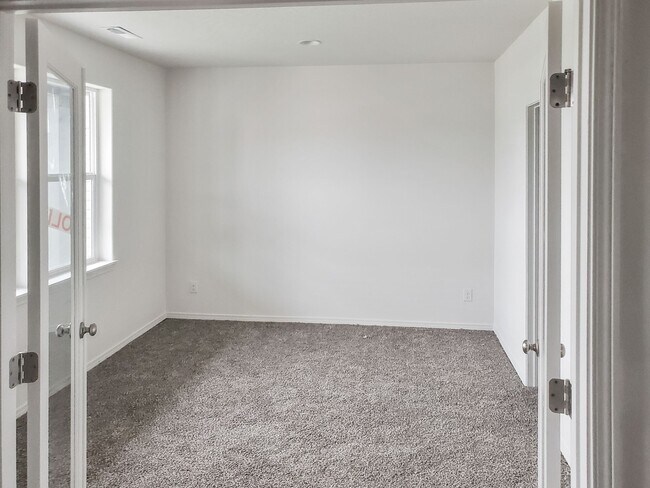 Building Photo - 4026 N Arrowleaf Lp