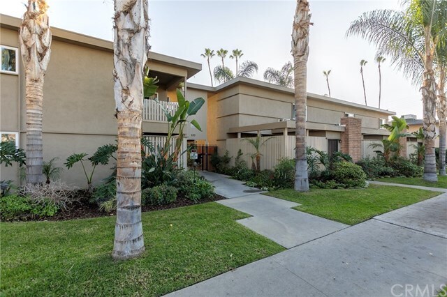 Primary Photo - 530 E Cypress St
