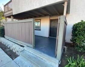 Building Photo - 9856 Shirley Gardens Dr