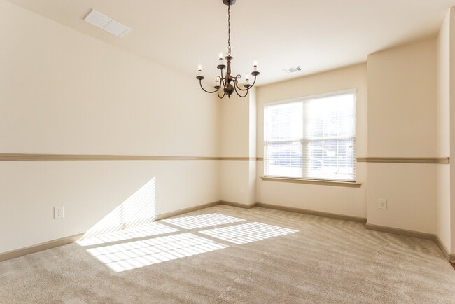 Foto del edificio - 500 Ballyshannon Dr