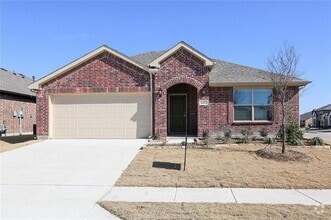 Building Photo - 640 Highberry Dr