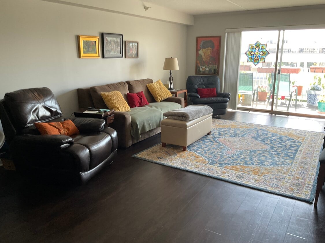 Primary Photo - 2020 Saint Regis Dr