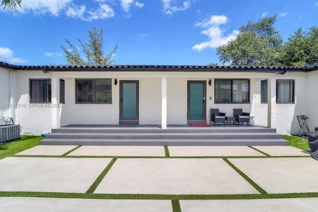 Foto del edificio - 621 SW 33rd Ave