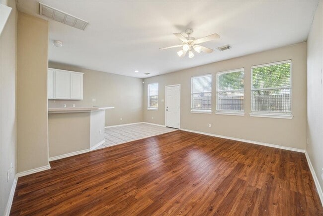 Building Photo - 16815 Carrollton Creek Ln