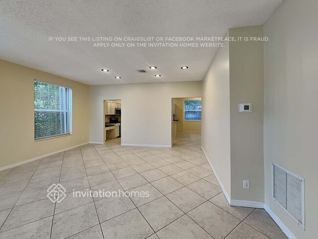 Foto del edificio - 5730 NW 62nd St