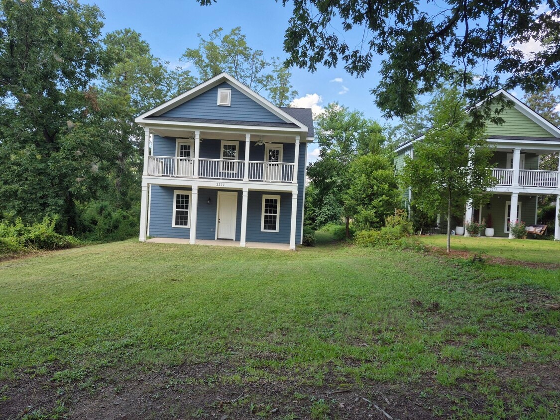 Primary Photo - 2277 Pund Ave