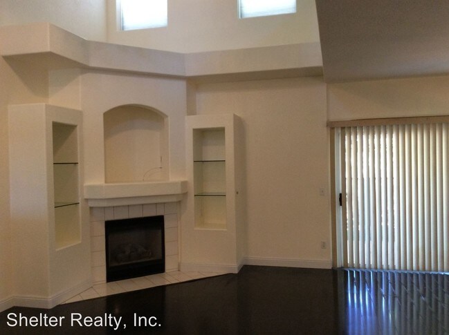 Foto del edificio - 5946 Greenery View Ln