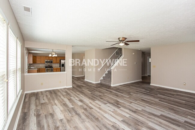 Foto del edificio - 967 Webb Dr