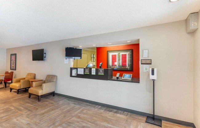 Lobby and Guest Check-in - Furnished Studio - Glen Allen