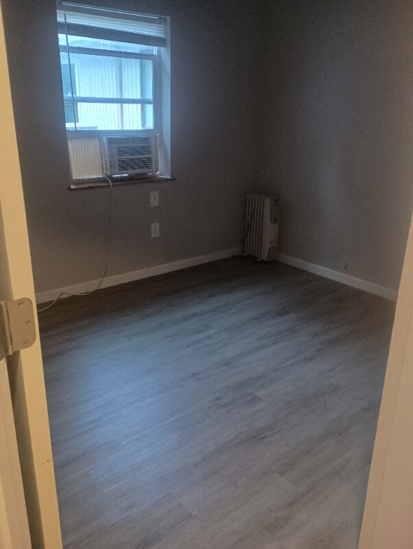 Foto del edificio - 5400 NE 64th Ave