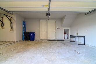 Building Photo - 1847 Edwards St