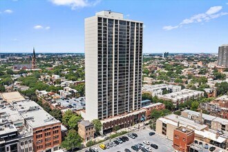 Building Photo - 1636 N Wells St