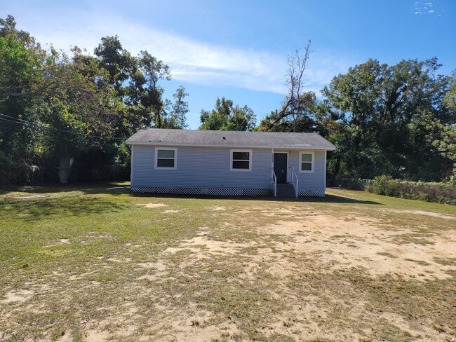 Building Photo - MOVE IN SPECIAL!! Waived $350 Cleaning Fee...
