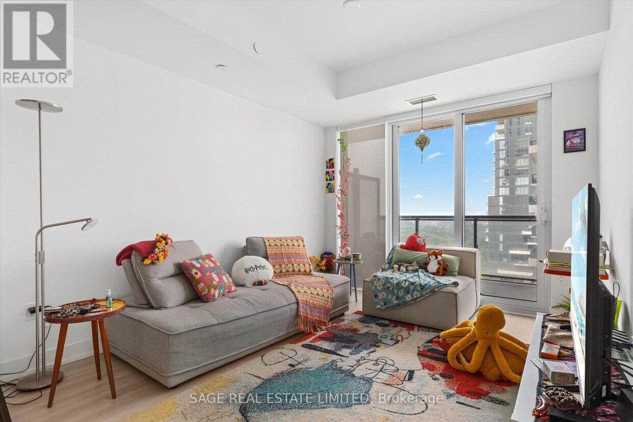 Photo principale - 819-2430 Eglinton Ave E
