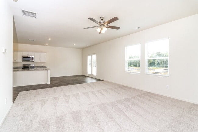 Foto del edificio - 7738 Sudbury Cir