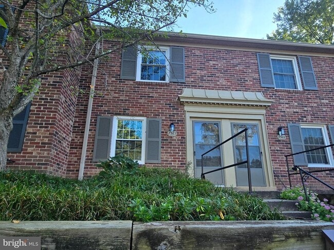 Building Photo - 8363 Dunham Ct