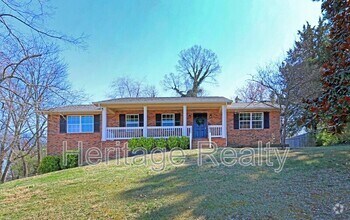 Building Photo - 9608 Clearwater Dr