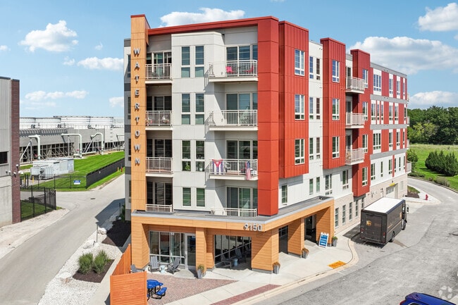 Building Photo - Watertown
