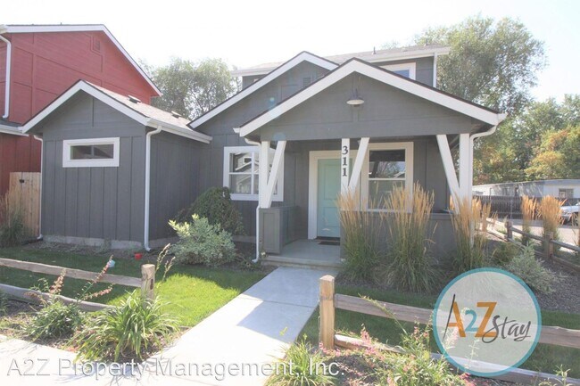 Building Photo - 2 br, 2 bath House - 311 E. 40th St.