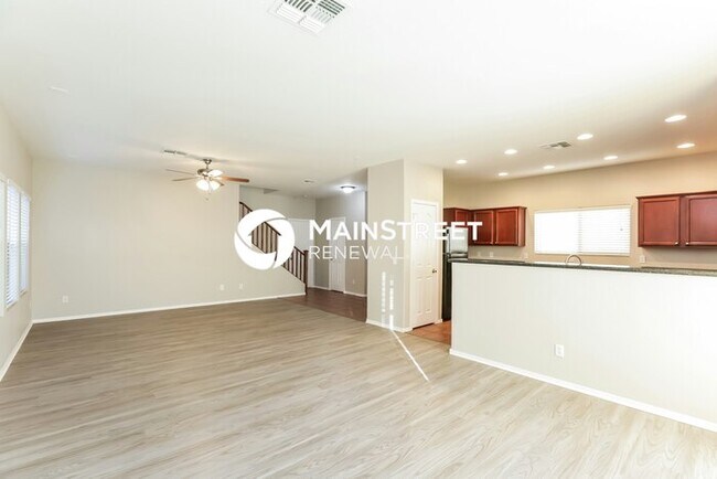 Foto del edificio - 3 Bedroom Pet-Friendly Home in Peoria, AZ with Main Street Renewal